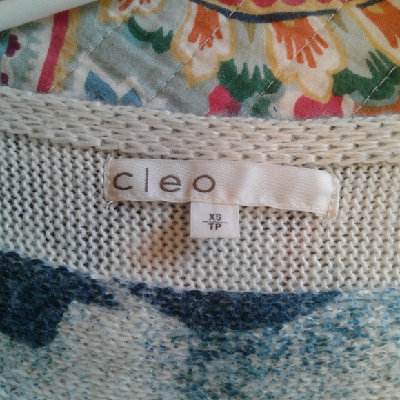 Cleo lightweight sweater - Picture 2 of 5
